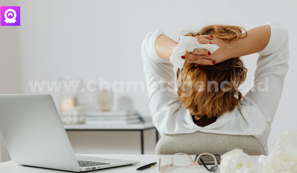 Avoid Being Complacent as Chamet Live Hostess