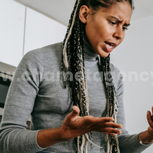 Handling Negative Comments as Chamet Live Hosts