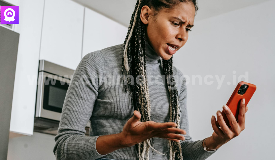 Handling Negative Comments as Chamet Live Hosts